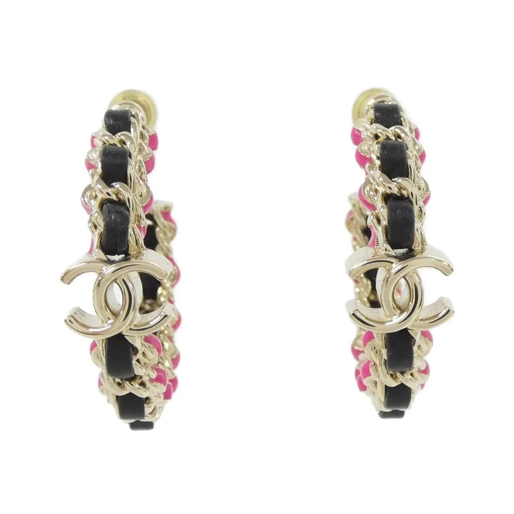 CHANEL Black Earrings - Picture 1 of 3